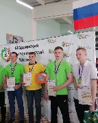 РиОЛА_юниор_справа первый